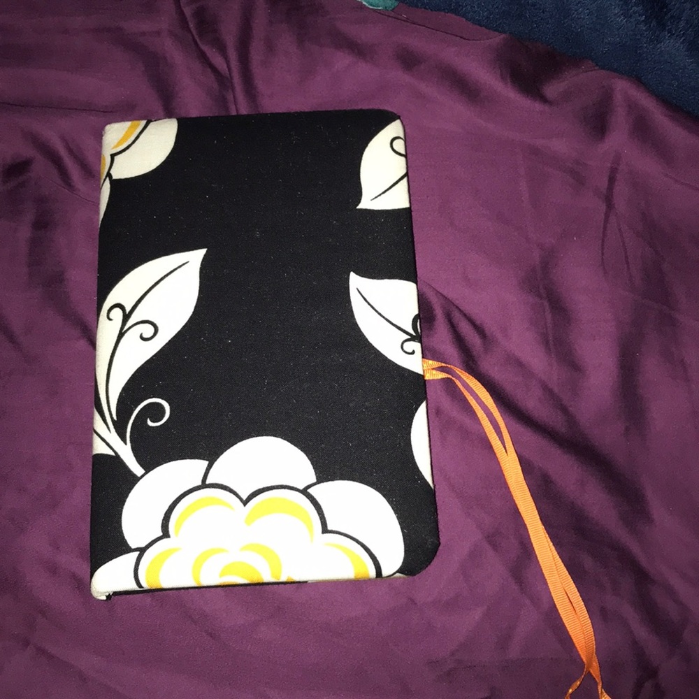 Black and Flowers Design Journal